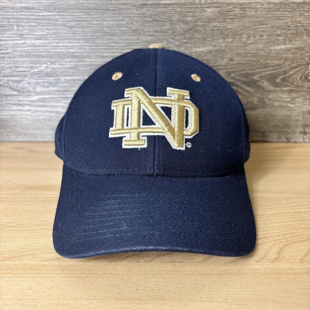 Notre Dame Fighting Irish Hat Cap Fitted Mens 7 1/4 Navy Gold NCAA Football
